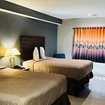 Regency Inn & Suits